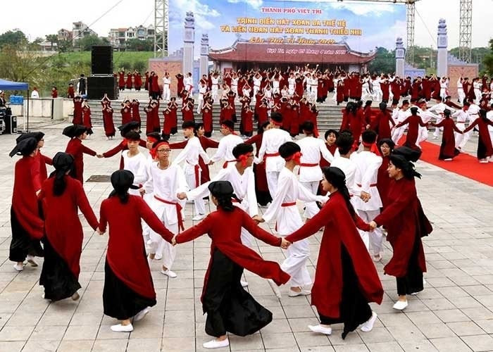 Le hat xoan (chant printanier), de la province de Phu Tho, a été reconnu par l’UNESCO comme patrimoine culturel immatériel de l’Humanité en décembre 2017. 
