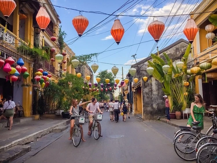 La charmante vieille ville et la campagne environnante de Hôi An offre une expérience inoubliable aux passionnés de la petite reine. Photo: youindanang.com