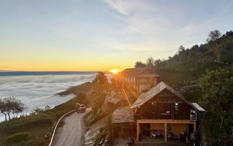 Ta Xua, une destination émergente du tourisme au Vietnam, offre des paysages époustouflants et une atmosphère paisible, idéale pour les amateurs de nature. Photo: NDEL