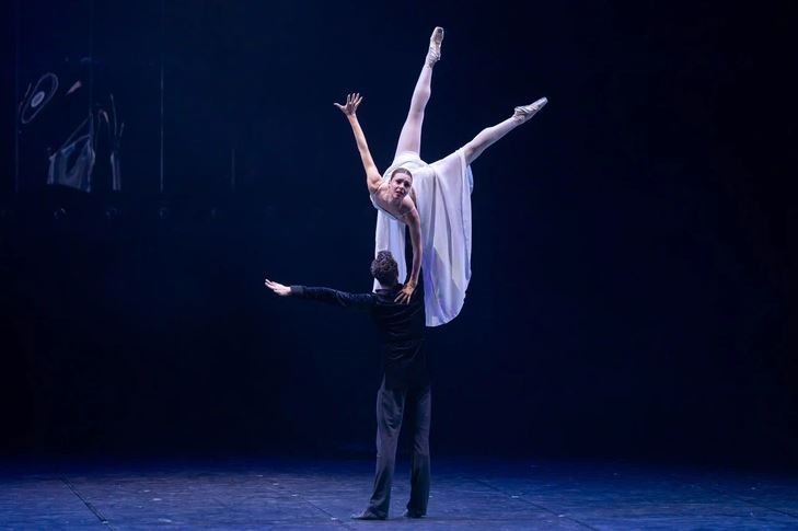 Une scène du ballet "Anna Karénine". Photo : Comité d'organisation