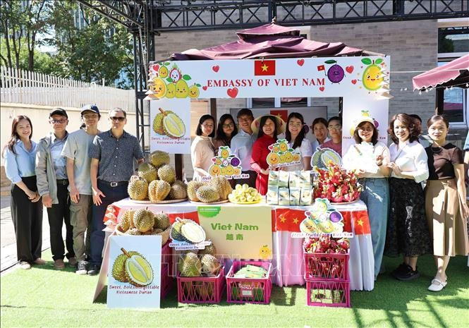 Le stand vietnamien au Festival du durian de l’ASEAN, à Pékin, le 9 août. Photo : VNA