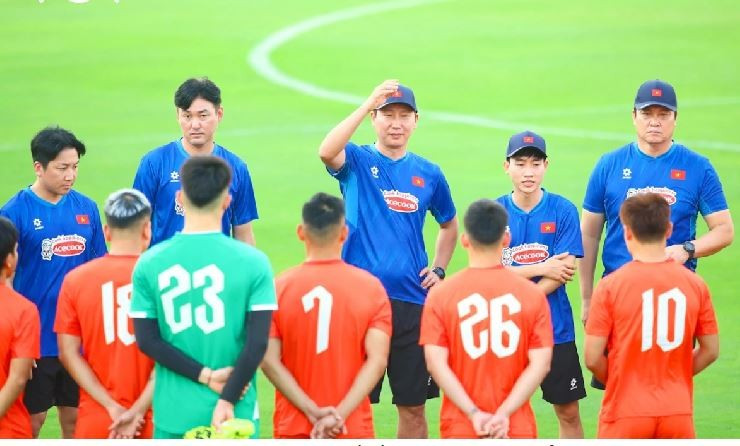 L'équipe nationale de football masculin du Vietnam ne joue pas de matchs amicaux internationaux en septembre 2025. Photo: VOV