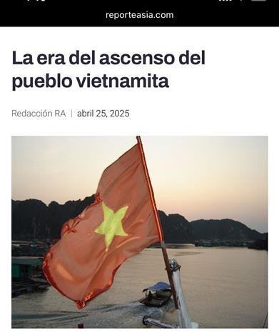 Capture d'écran de l'article, intitulé « La era del ascenso del pueblo vietnamita » (L'ère de l'essor du peuple vietnamien) sur Reporte Asia. Photo: VNA