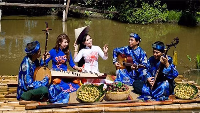 Une représentation du don ca tài tu (chant des amateurs du Sud). Photo: moitruongdulich.vn