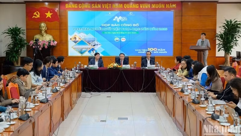 Conférence de presse sur le Festival de la saliculture du Vietnam. Photo : VNA