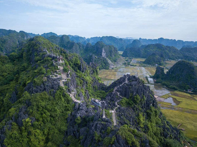Une vue du sommet de Hang Mua à Ninh Binh. Photo : vietnamtourism