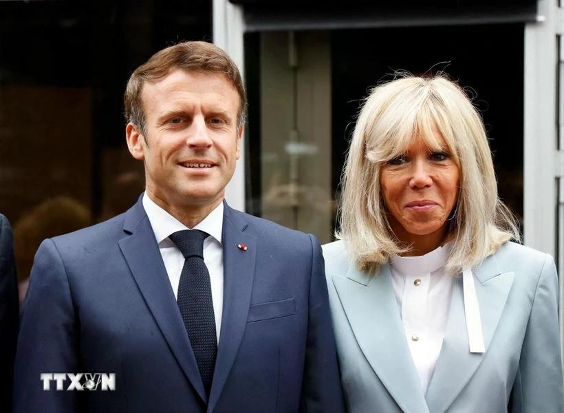 Le président français Emmanuel Macron et son épouse Brigitte Macron. Photo: AFP/VNA