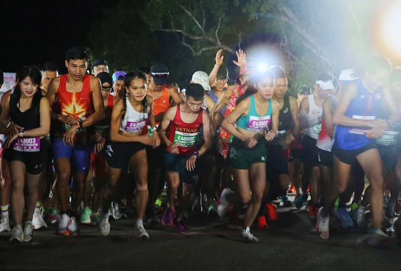 Un parcours en quatre formats est proposé: 42 km, 21 km, 10 km et 5 km. Photo: VNA