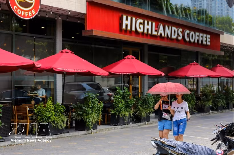 Highlands Coffee figure parmi les chaînes de cafés possédant le plus grand nombre de points de vente au Vietnam. Photo : VNA
