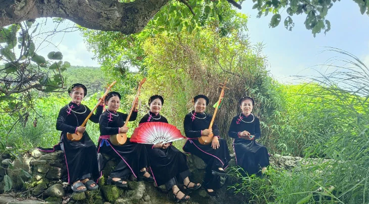 Les Tày de la commune de Khanh Xuân s'efforcent de restaurer, de préserver et de promouvoir le hát then. 