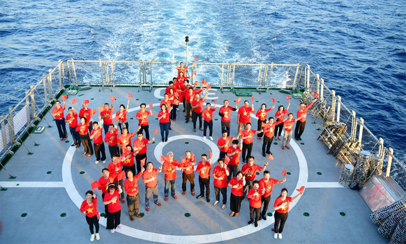 Vers Truong Sa, une traversée de foi, de solidarité et d'amour. Photo: TNO
