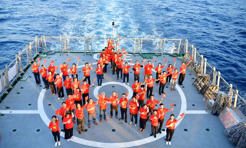 Vers Truong Sa, une traversée de foi, de solidarité et d'amour. Photo: TNO
