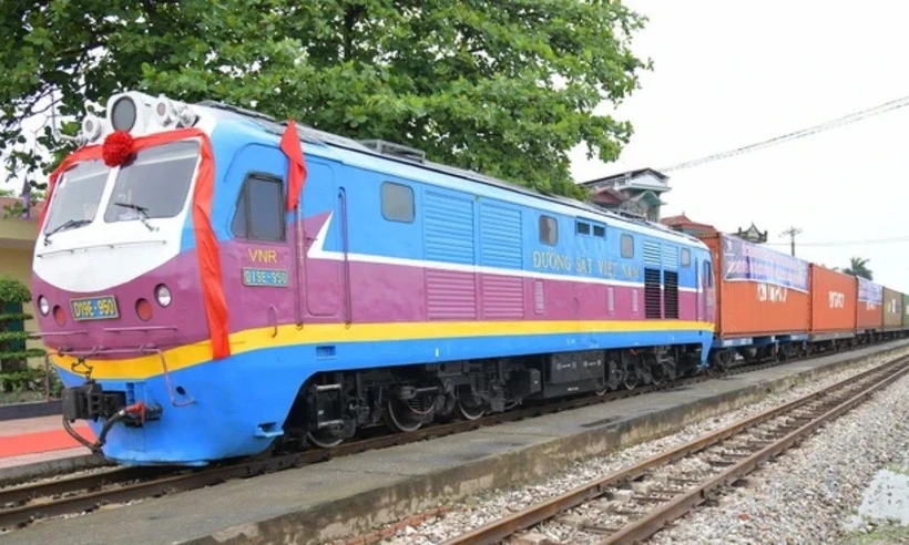 Un train de marchandises Vietnam – Chine. Photo : VNA