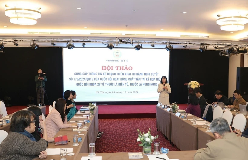 Vue du séminaire organisé par le Département des affaires juridiques du ministère de la Santé, à Hanoi, le 25 décembre. Photo : VNA