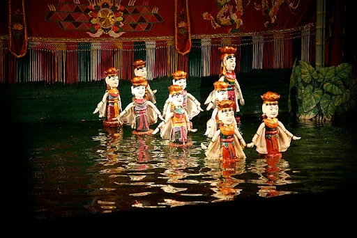 Les marionnettes sur l’eau ne sont pas seulement une forme de divertissement, mais aussi un symbole vivant de la culture vietnamienne. Photo : ANTV