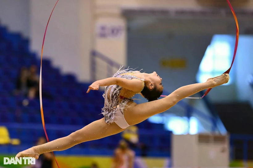 La gymnaste vietnamienne Nguyên Hà My en compétition aux SEA Games 31. Photo : dantri.com.vn