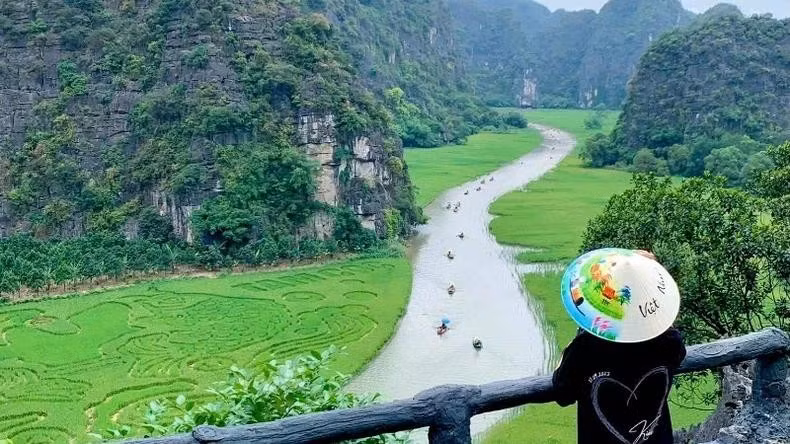 Ce tableau se trouve dans les rizières de Tam Coc, dans la zone de Hang Hai. Photo: NDEL