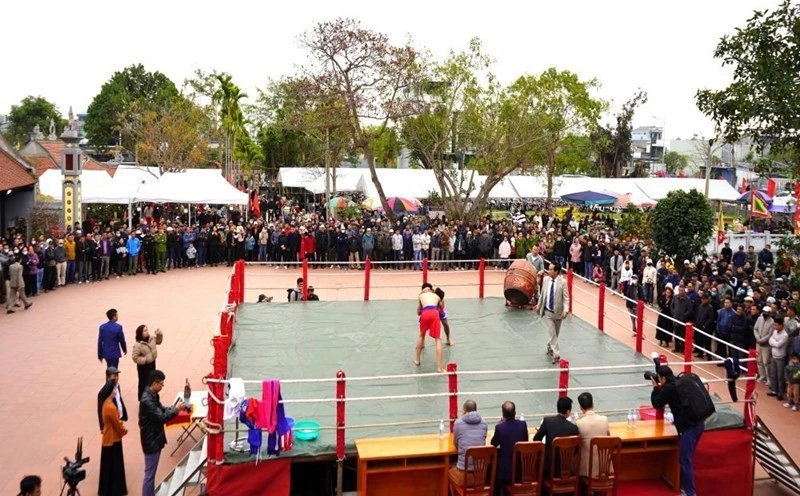 La fête de lutte traditionnelle du village de Triêu Khuc est devenue un trait culturel unique de cette localité pendant les premiers jours de printemps. 