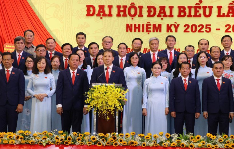Le secrétaire du Comité du Parti de la province de Dông Nai, Vu Hông Van, s’exprime lors du premier congrès du Comité du Parti de la province de Dông Nai (Sud) pour le mandat 2025-2030. Photo : VNA