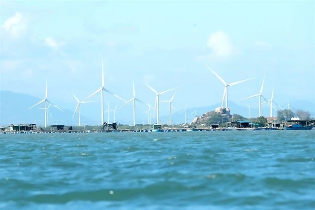 Un projet éolien dans le district de Thuân Bac, province côtière centrale de Ninh Thuân. Photo : VNA