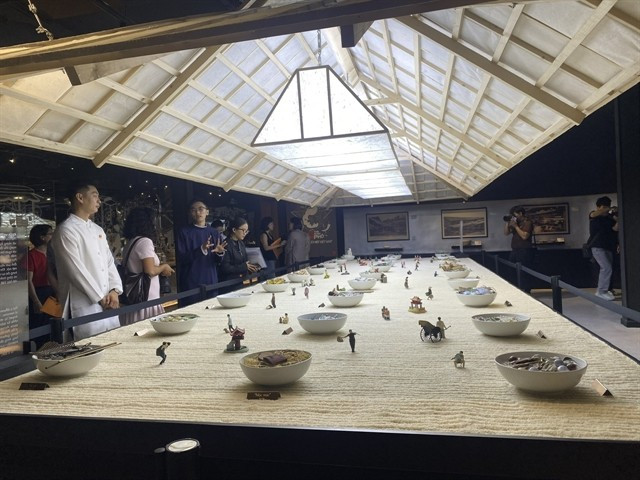 Inauguré jeudi, le musée du pho offre aux visiteurs vietnamiens et étrangers un lieu pour découvrir le pho, plat national du Vietnam, et en apprécier les saveurs. Photo : VNA