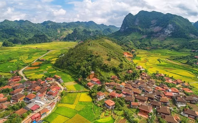 Le village de tourisme communautaire de Huu Liên est une destination idéale pour les touristes. Photo : toquoc.vn