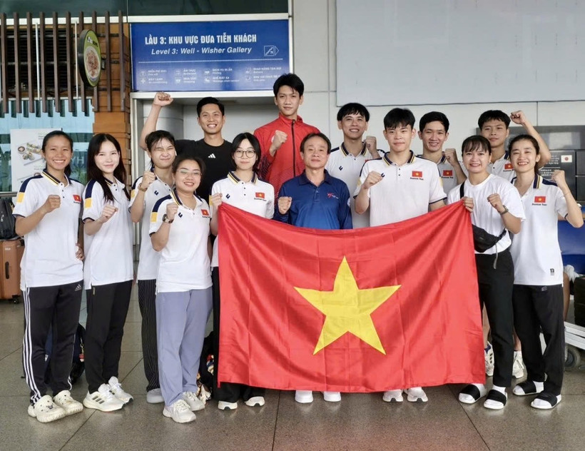 Les trois taekwondoïstes vietnamiens remportent des médailles pour le Vietnam aux Jeux asiatiques de la Jeunesse de 2025 à Bahreïn. Photo : équipe vietnamienne