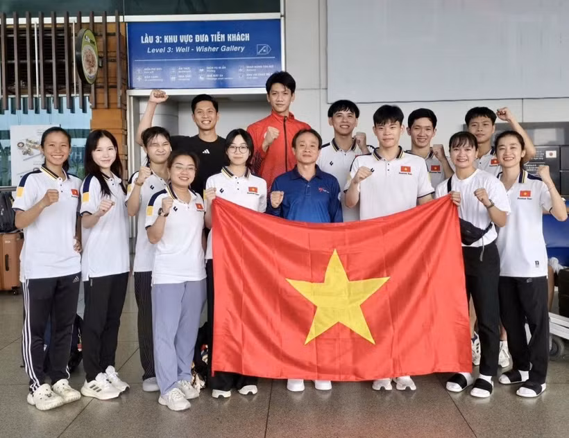 Les trois taekwondoïstes vietnamiens remportent des médailles pour le Vietnam aux Jeux asiatiques de la Jeunesse de 2025 à Bahreïn. Photo : équipe vietnamienne