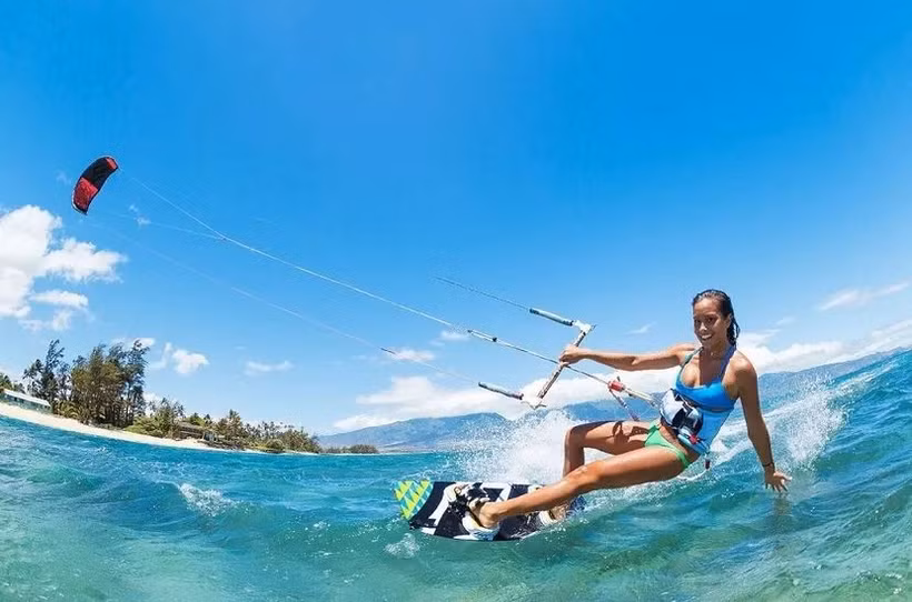 Mui Ne, littéralement le Cap du Refuge, émerge une destination phare de sports nautiques en Asie du Sud-Est. Photo : CTV