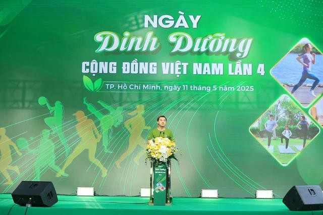 Le vice-ministre de la Santé, Trân Van Thuân s'exprime lors de la 4e Journée de la nutrition communautaire du Vietnam, à Hô Chi Minh-Ville. Photo : suckhoedoisong.vn
