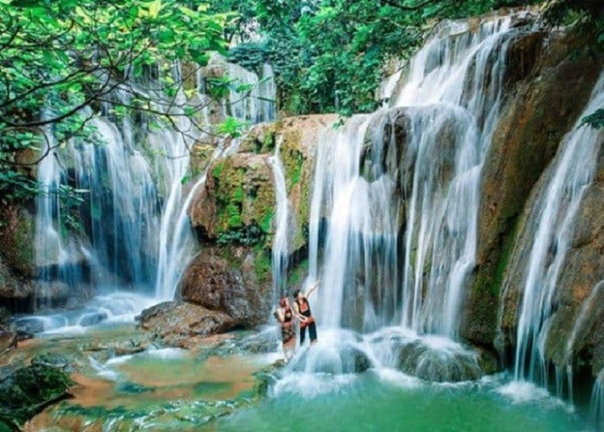Autour de la cascade de Voi se trouve l'endroit où vit le peuple M'nong. Photo : Top 10 de Binh Phuoc 