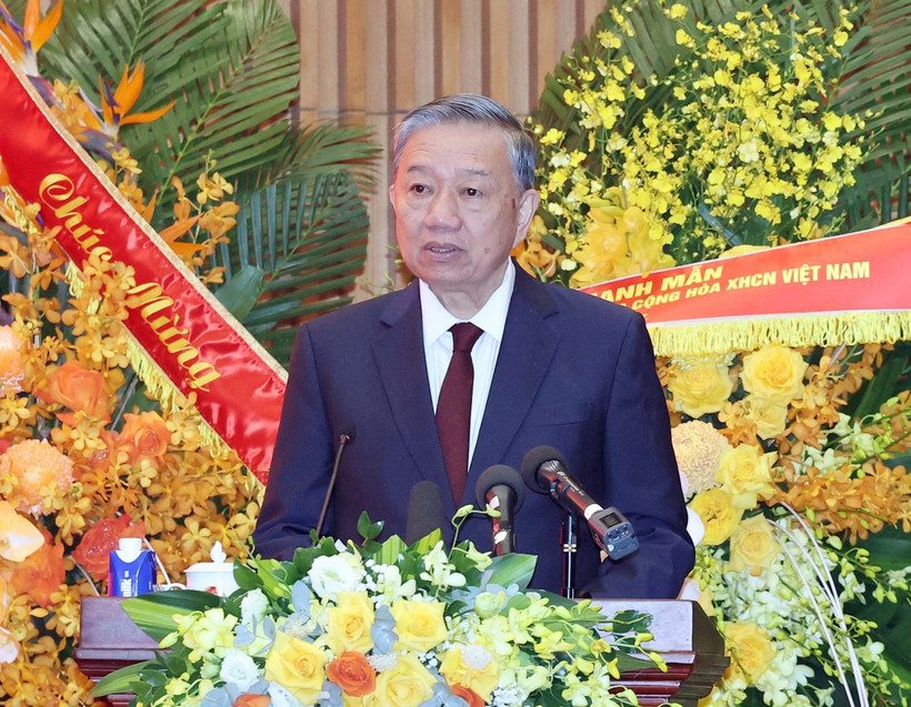 Le secrétaire général du Parti communiste du Vietnam, Tô Lâm, prend la parole lors de l’événement.n à Hanoi, le 21 juillet. Photo : VNA