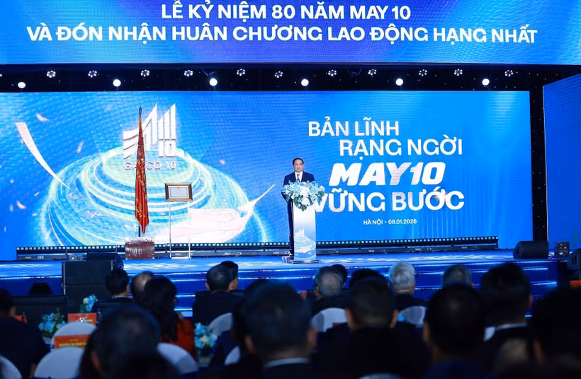 Le Premier ministre Pham Minh Chinh s'exprime lors de la cérémonie de célébration du 80e anniversaire de la fondation compagnie générale May 10. Photo: VNA