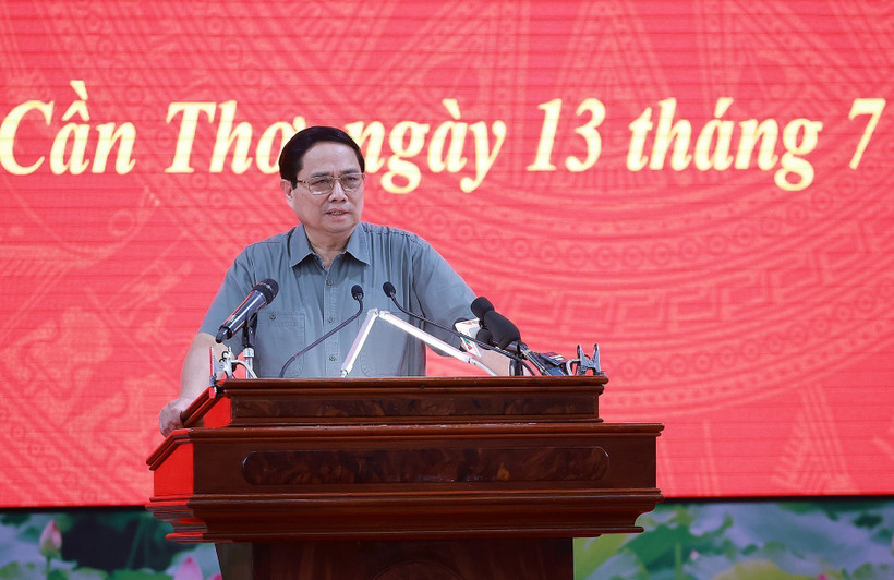Le Premier ministre Pham Minh Chinh s’exprime lors de la conférence, à Cân Tho, le 13 juillet. Photo : VNA