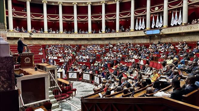 Cérémonie d'ouverture de la session de la 50e de l’Assemblée parlementaire de la Francophonie (APF), à Paris, le 12 juillet. Photo : VNA