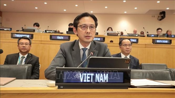 L’ambassadeur Dô Hung Viêt, représentant permanent du Vietnam auprès des Nations Unies, lors de la SPLOS 35, au siège de l’ONU, à New York. Photo : VNA