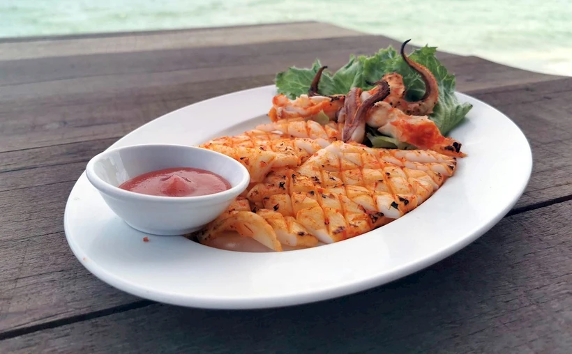 Le muc môt nang est un plat traditionnel originaire de Phan Thiêt. Photo: TasteAtlas