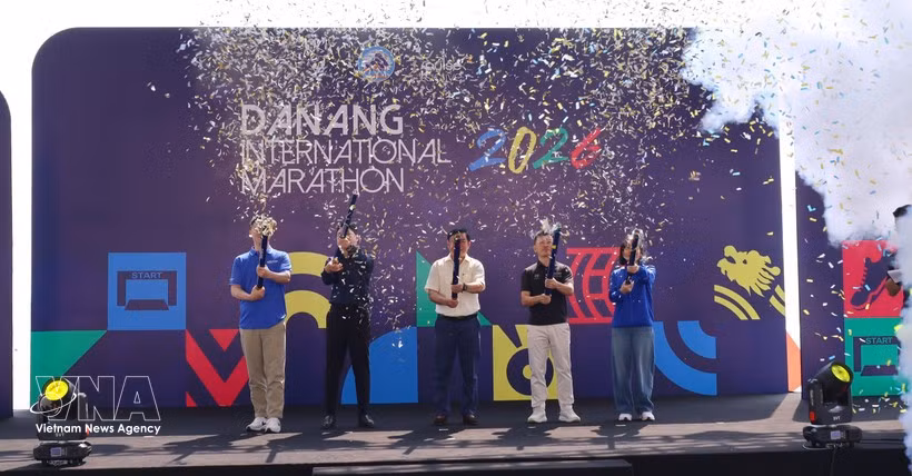 Lors de la cérémonie d'ouverture du Marathon international de Dà Nang 2026. Photo : VNA