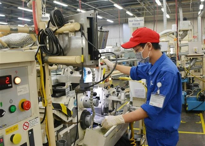 Un ouvrier travaille dans le parc industriel Linh Trung 1, Hô Chi Minh-Ville. Photo : VNA