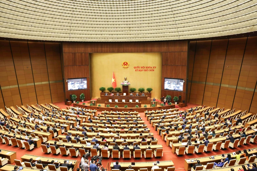 Vue d’ensemble de la séance de clôture de la 9e session de l’Assemblée nationale. Photo : VNA