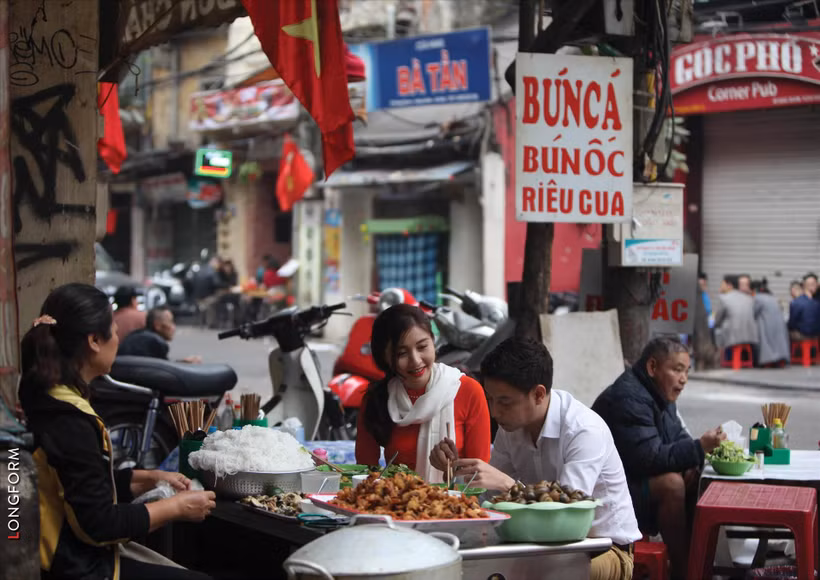 La cuisine traditionnelle de Hanoi, grâce aux saveurs délicates et à la combinaison magique des ingrédients typiques, a conquis les convives de partout, même les plus exigeants. Photo: VNP