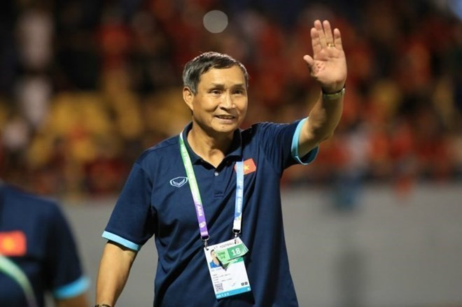 L’entraîneur Mai Duc Chung continuera de diriger l’équipe nationale féminine du Vietnam lors de la Coupe d’Asie féminine de l’AFC 2026. Photo: VFF