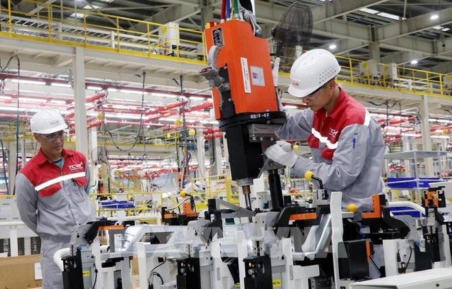 Une chaîne de production de l'usine automobile Thành Công Viêt Hung. Photo : VNA