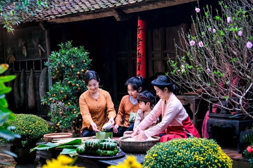 Célébrer le Têt à la manière du Nord dans le village ancien de Duong Lâm, à Hanoi. Photo: thethaovanhoa.vn