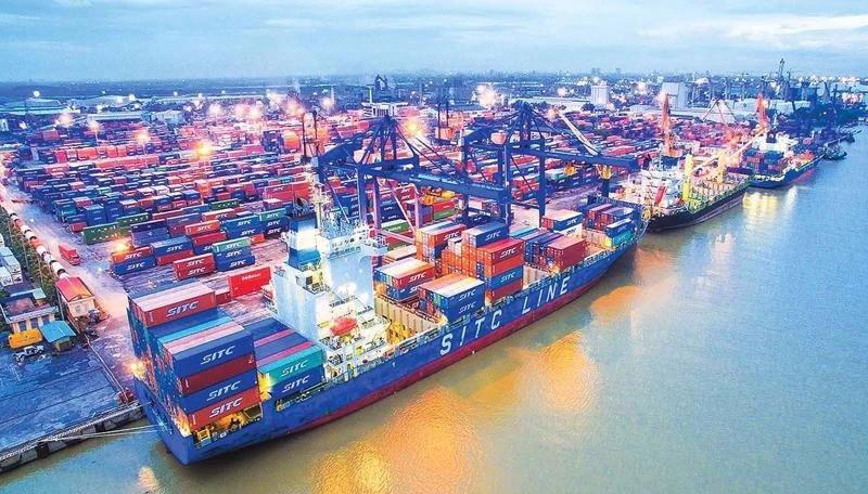 Le Vietnam maintient ses perspectives de croissance stables malgré les obstacles commerciaux. Photo : vneconomy.vn