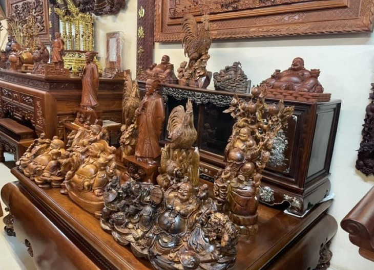 Les produits en bois traditionnels du village de Van Diêm sont réputés pour leur finesse. Photo: lamgiau.laodongthudo.vn