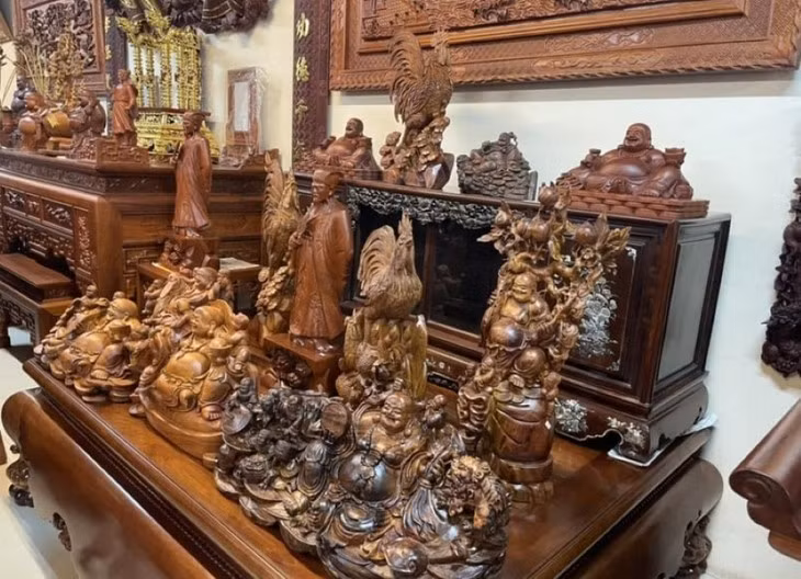 Les produits en bois traditionnels du village de Van Diêm sont réputés pour leur finesse. Photo: lamgiau.laodongthudo.vn