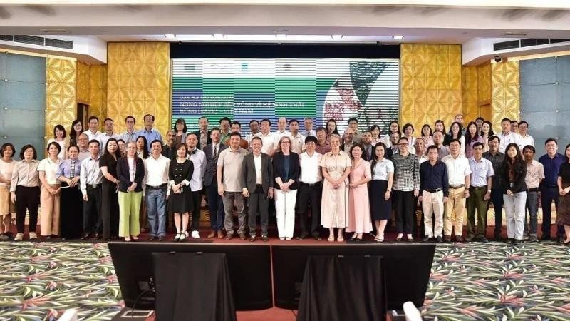 Délégués lors de la réunion de lancement du projet d'Agriculture durable pour l'Écosystème forestier - volet au Vietnam (SAFE), pour la période 2025-2028, le 22 avril. Photo : VNA