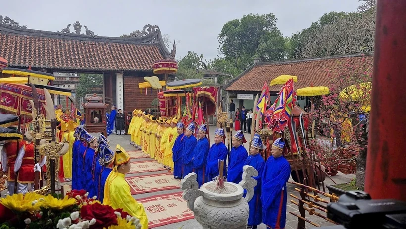 Rituel traditionnel du Festival de Cô Loa 2025. Photo : baovanhoa.vn