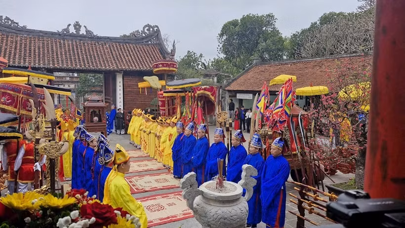 Rituel traditionnel du Festival de Cô Loa 2025. Photo : baovanhoa.vn